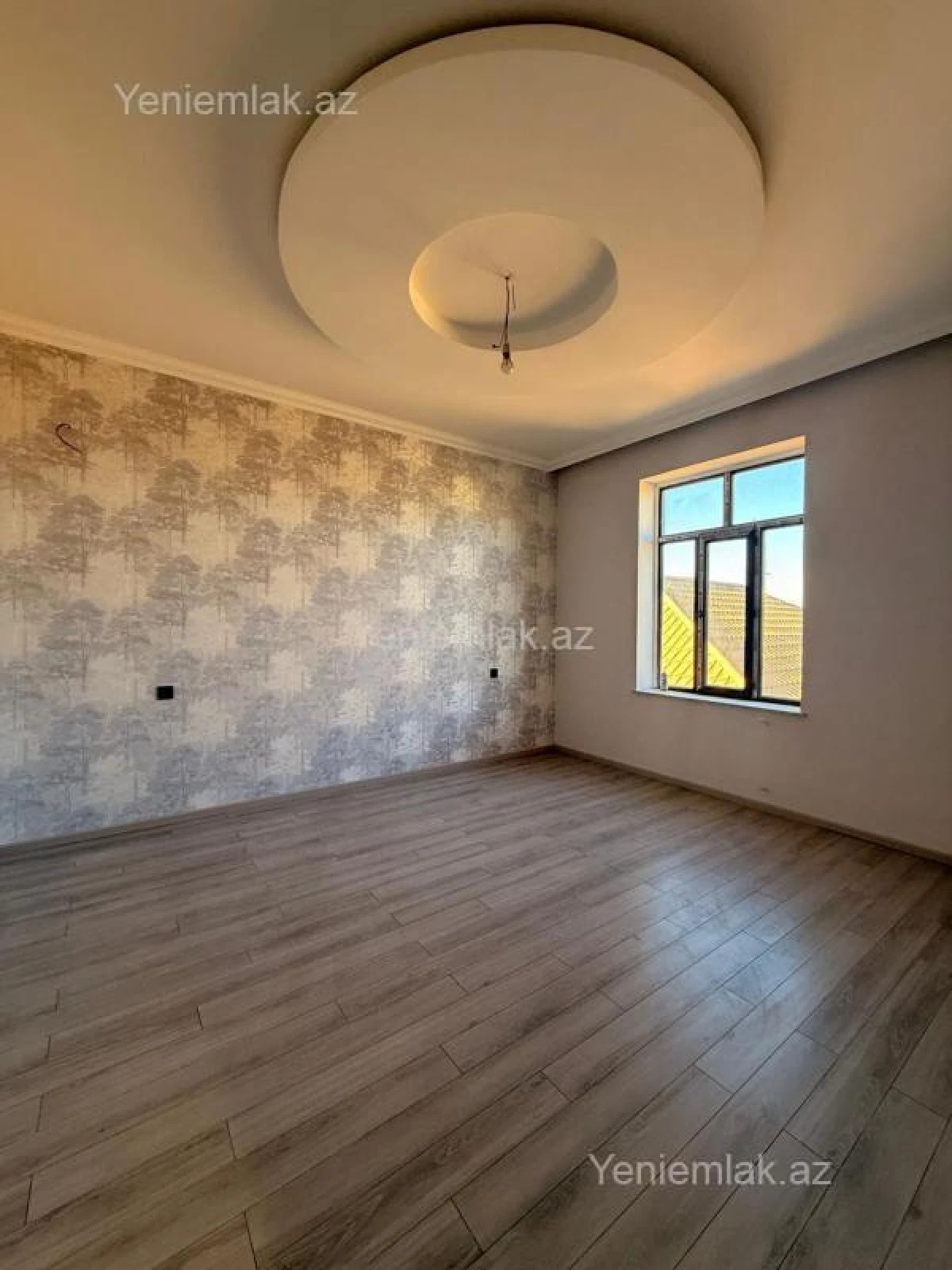 Satılır 6 otaqlı həyət evi 300 m²