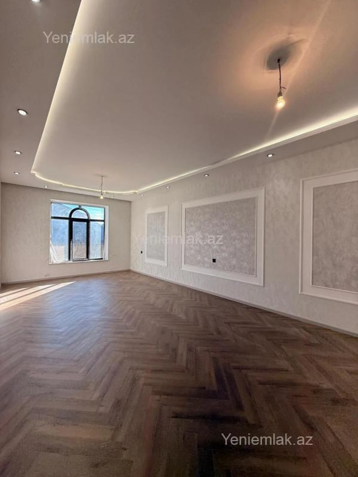 Satılır 6 otaqlı həyət evi 300 m²
