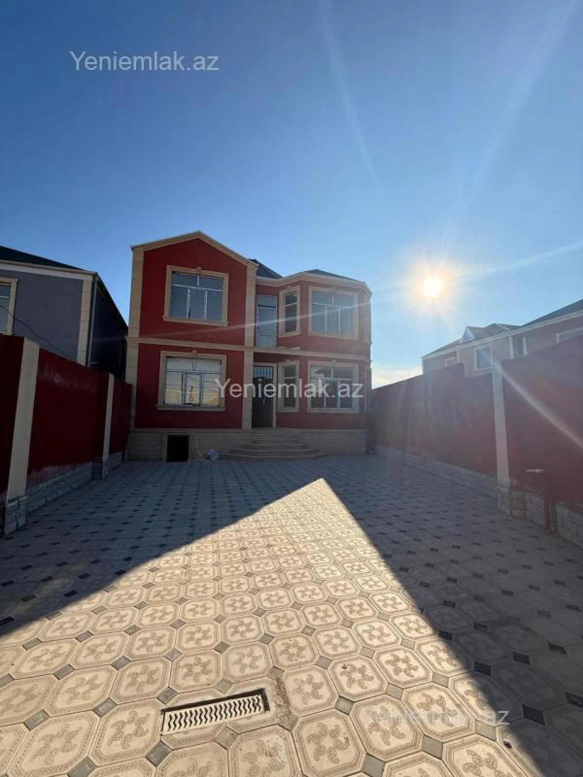 Satılır 6 otaqlı həyət evi 220 m²