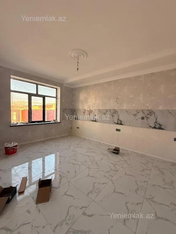 Satılır 6 otaqlı həyət evi 220 m²