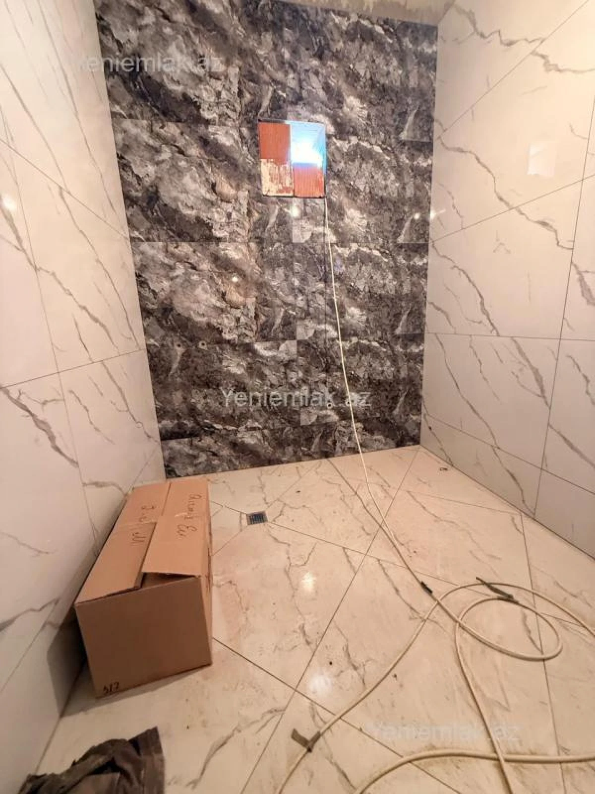 Satılır 6 otaqlı həyət evi 220 m²