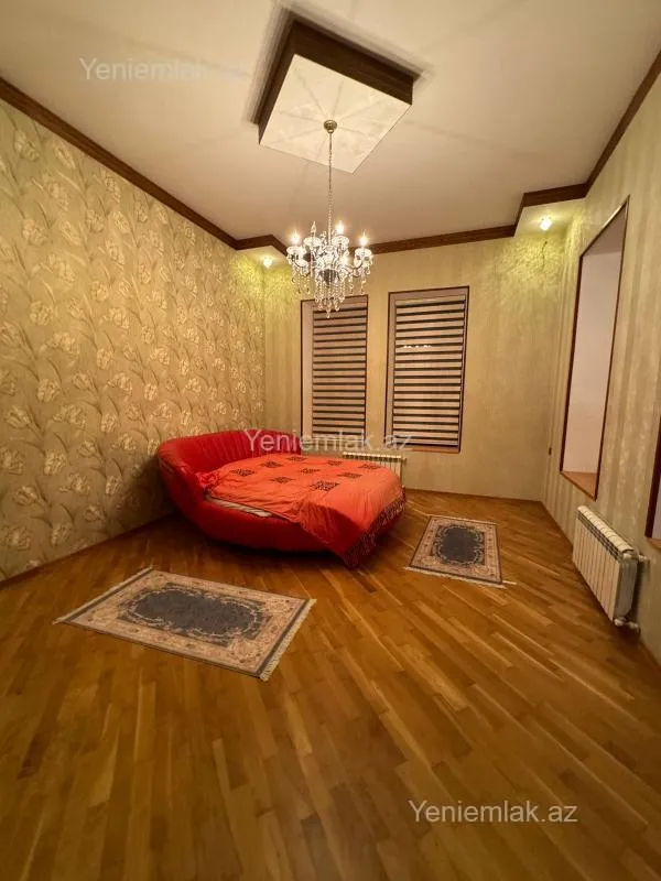 Satılır 3 otaqlı köhnə tikili 110 m²