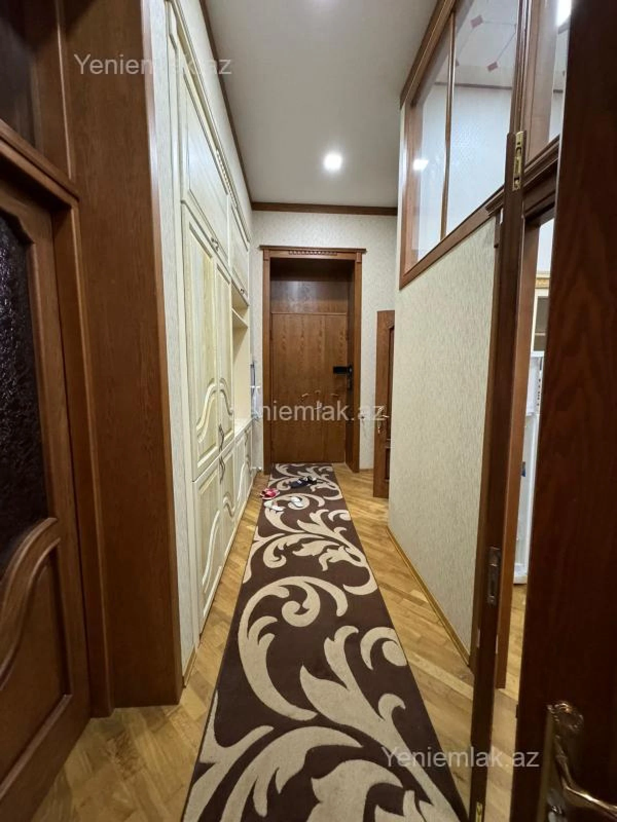 Satılır 3 otaqlı köhnə tikili 110 m²