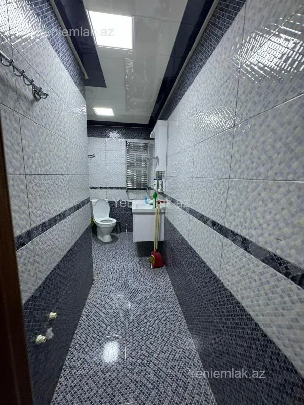 Satılır 3 otaqlı köhnə tikili 110 m²