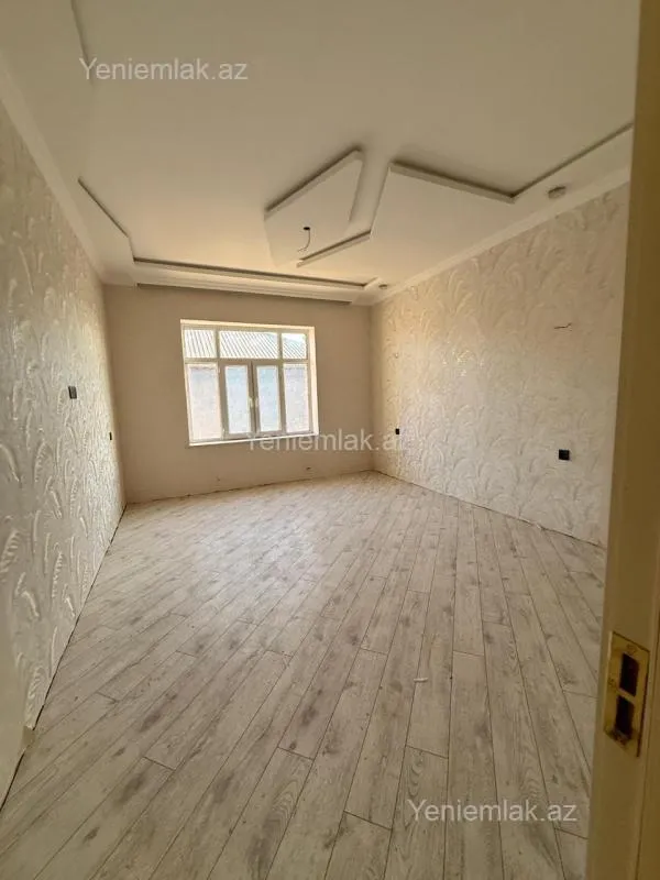 Satılır 7 otaqlı həyət evi 300 m²
