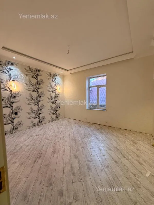 Satılır 7 otaqlı həyət evi 300 m²