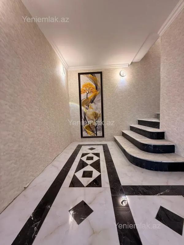 Satılır 7 otaqlı həyət evi 300 m²