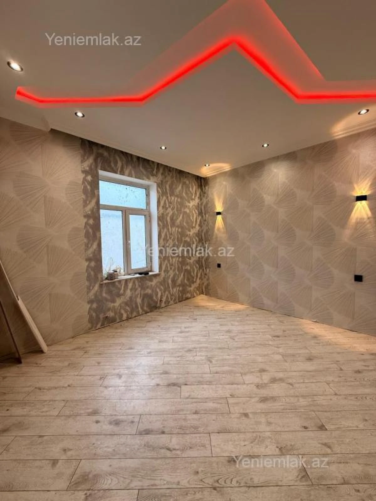 Satılır 7 otaqlı həyət evi 300 m²