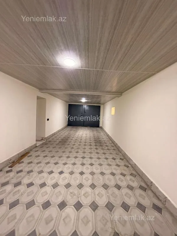 Satılır 5 otaqlı həyət evi 240 m²