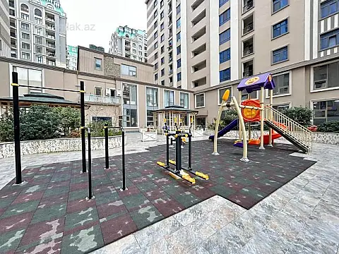 Satılır 4 otaqlı yeni tikili 205 m²