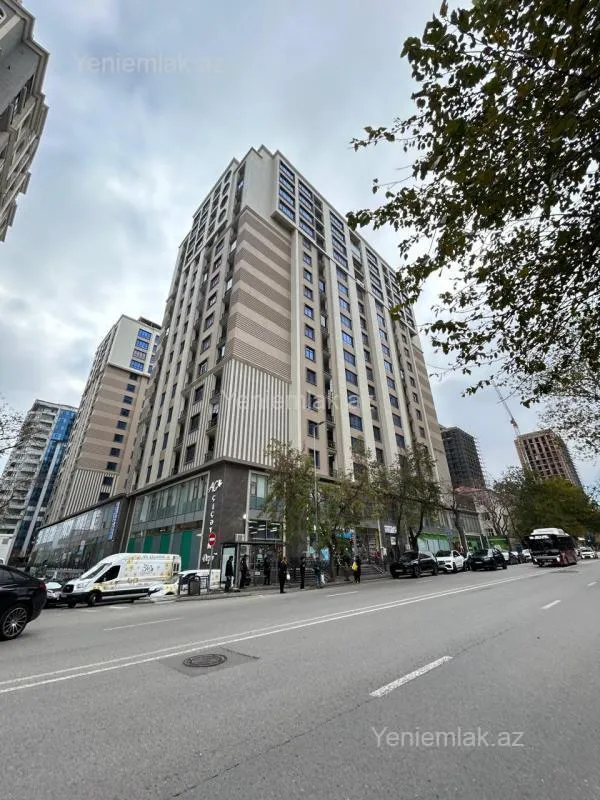 Satılır 4 otaqlı yeni tikili 205 m²