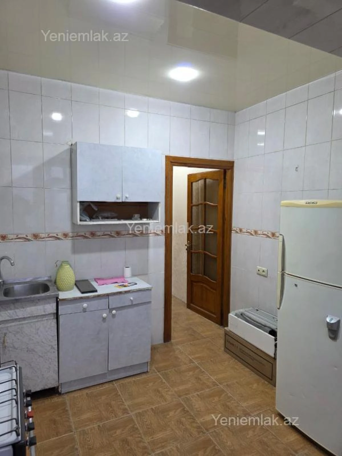 Satılır 2 otaqlı köhnə tikili 60 m²