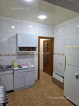 Satılır 2 otaqlı köhnə tikili 60 m²