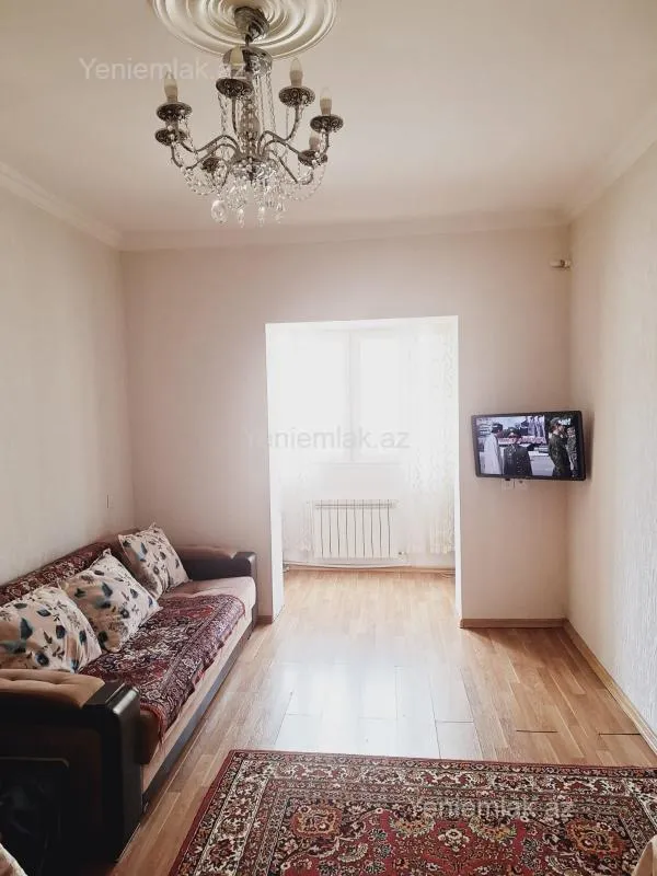 Satılır 2 otaqlı köhnə tikili 50 m²