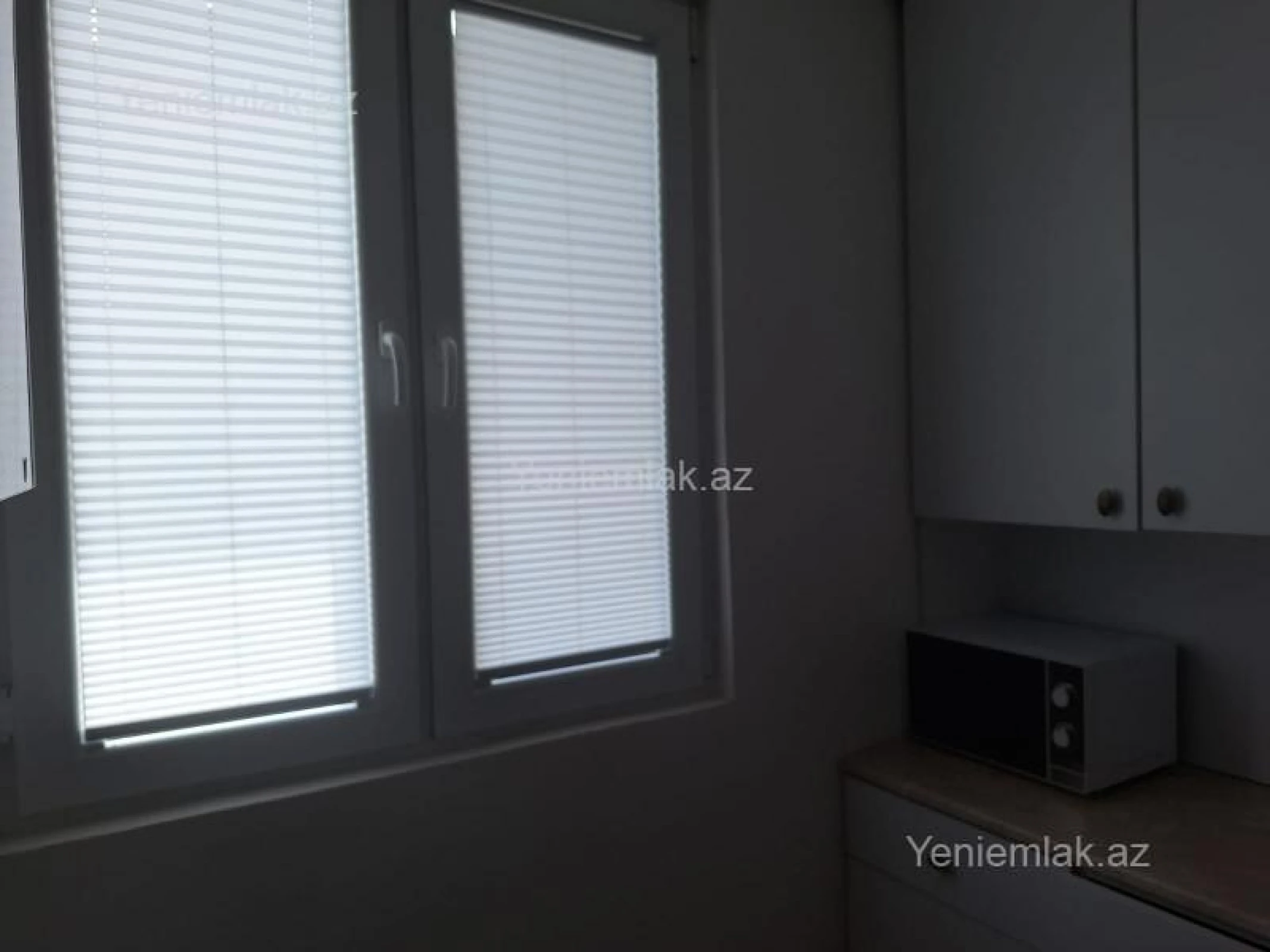 Satılır 2 otaqlı köhnə tikili 50 m²