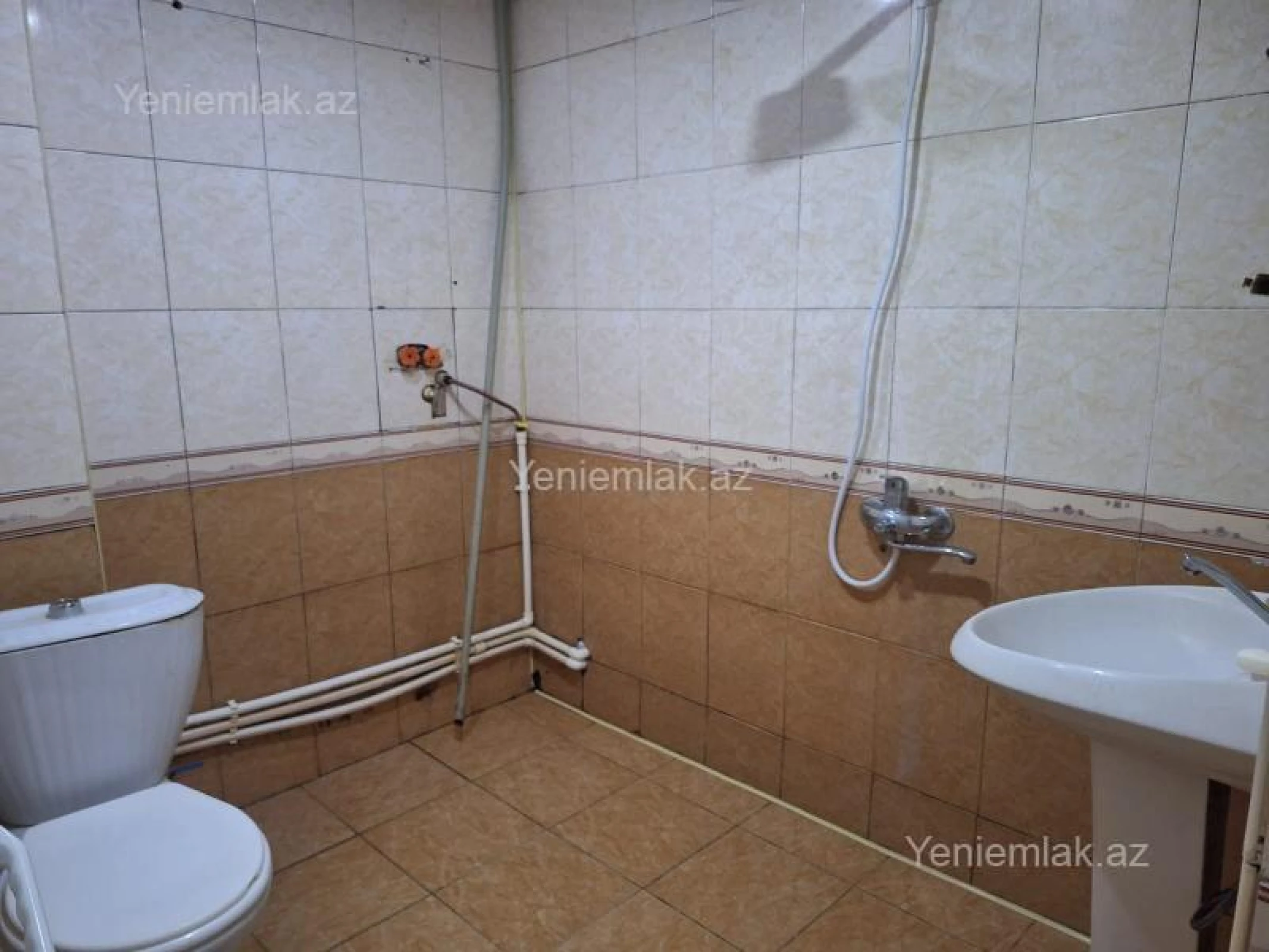 Satılır 2 otaqlı köhnə tikili 50 m²