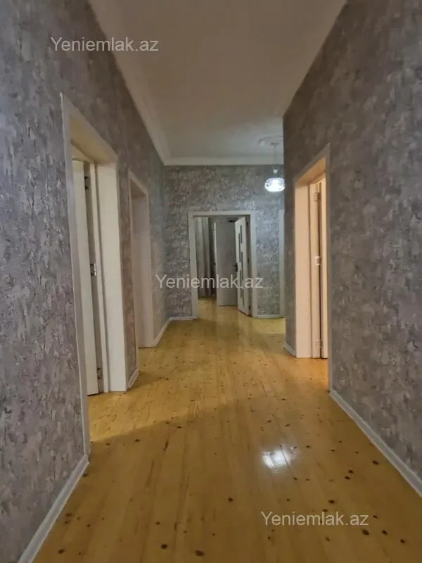 Satılır 4 otaqlı həyət evi 123 m²