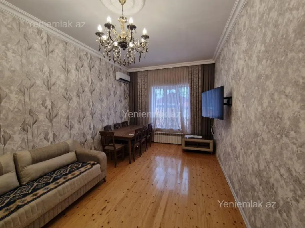 Satılır 4 otaqlı həyət evi 123 m²