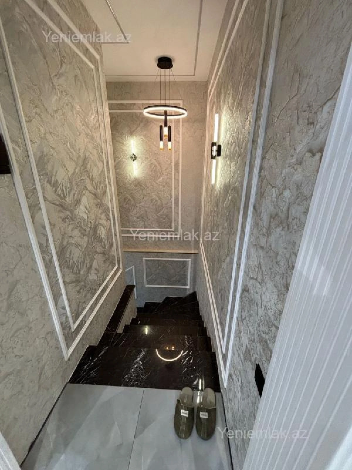 Satılır 4 otaqlı həyət evi 290 m²