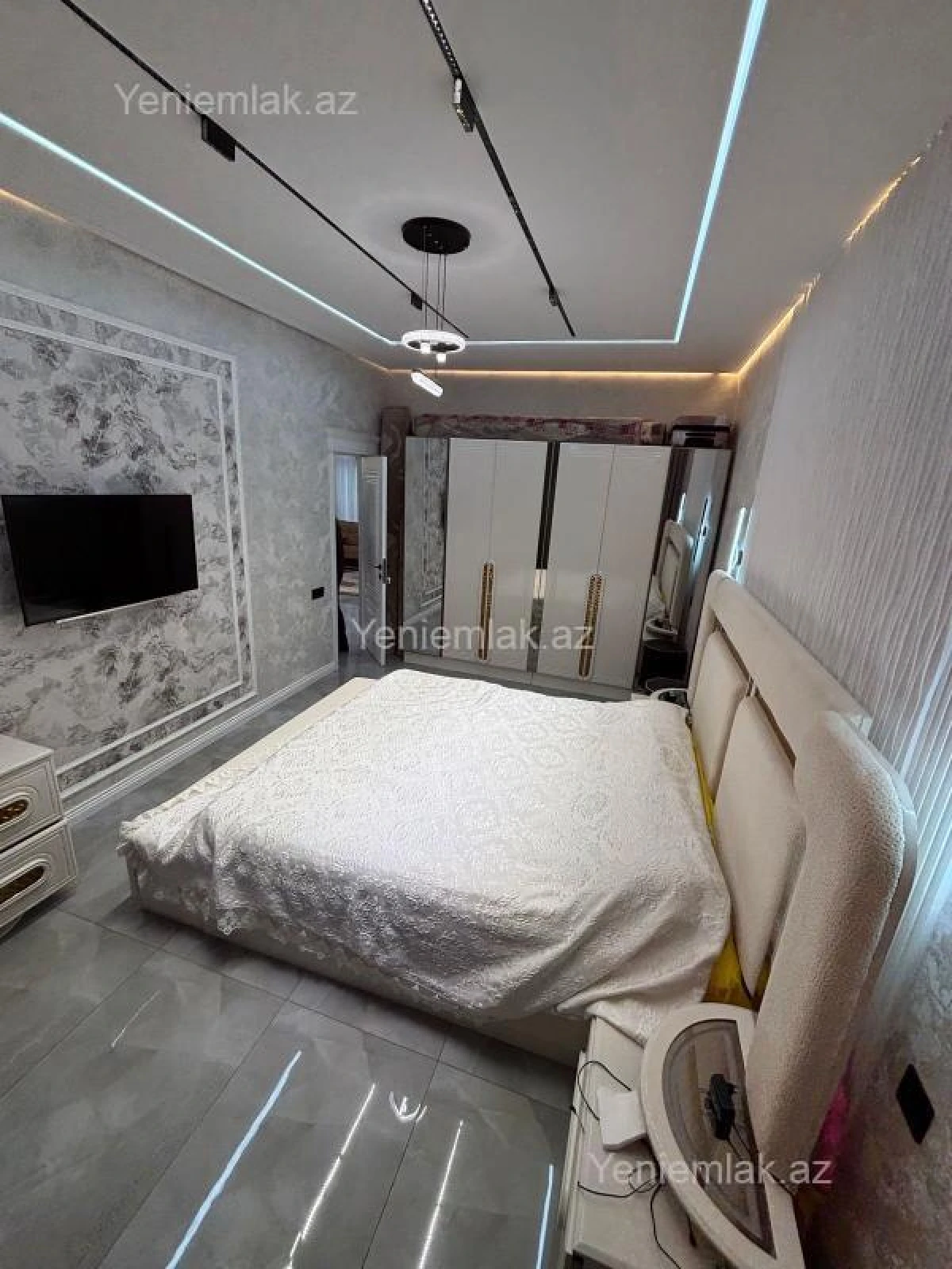 Satılır 4 otaqlı həyət evi 290 m²