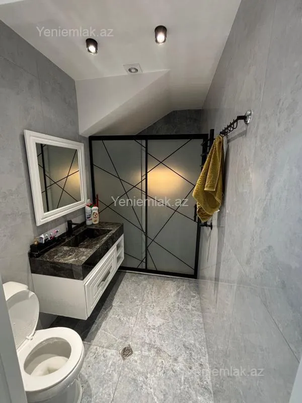 Satılır 4 otaqlı həyət evi 290 m²