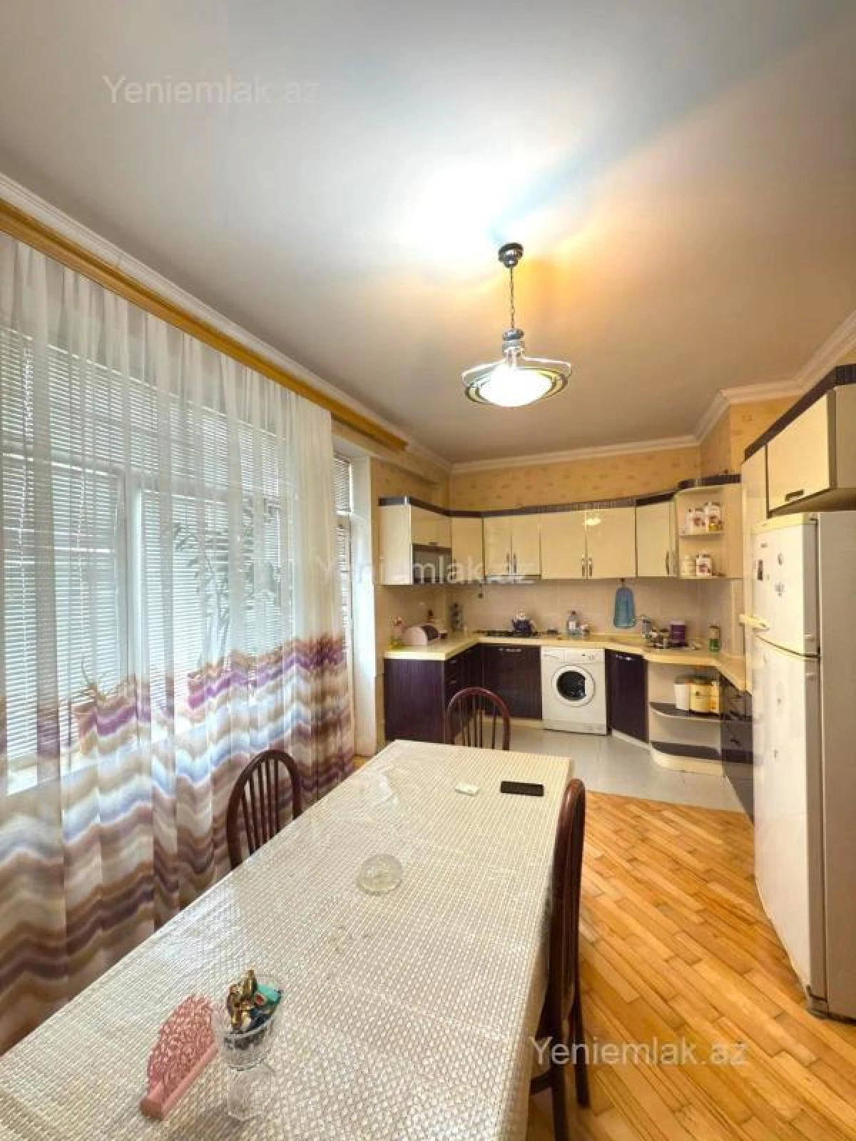 Satılır 3 otaqlı yeni tikili 138 m²