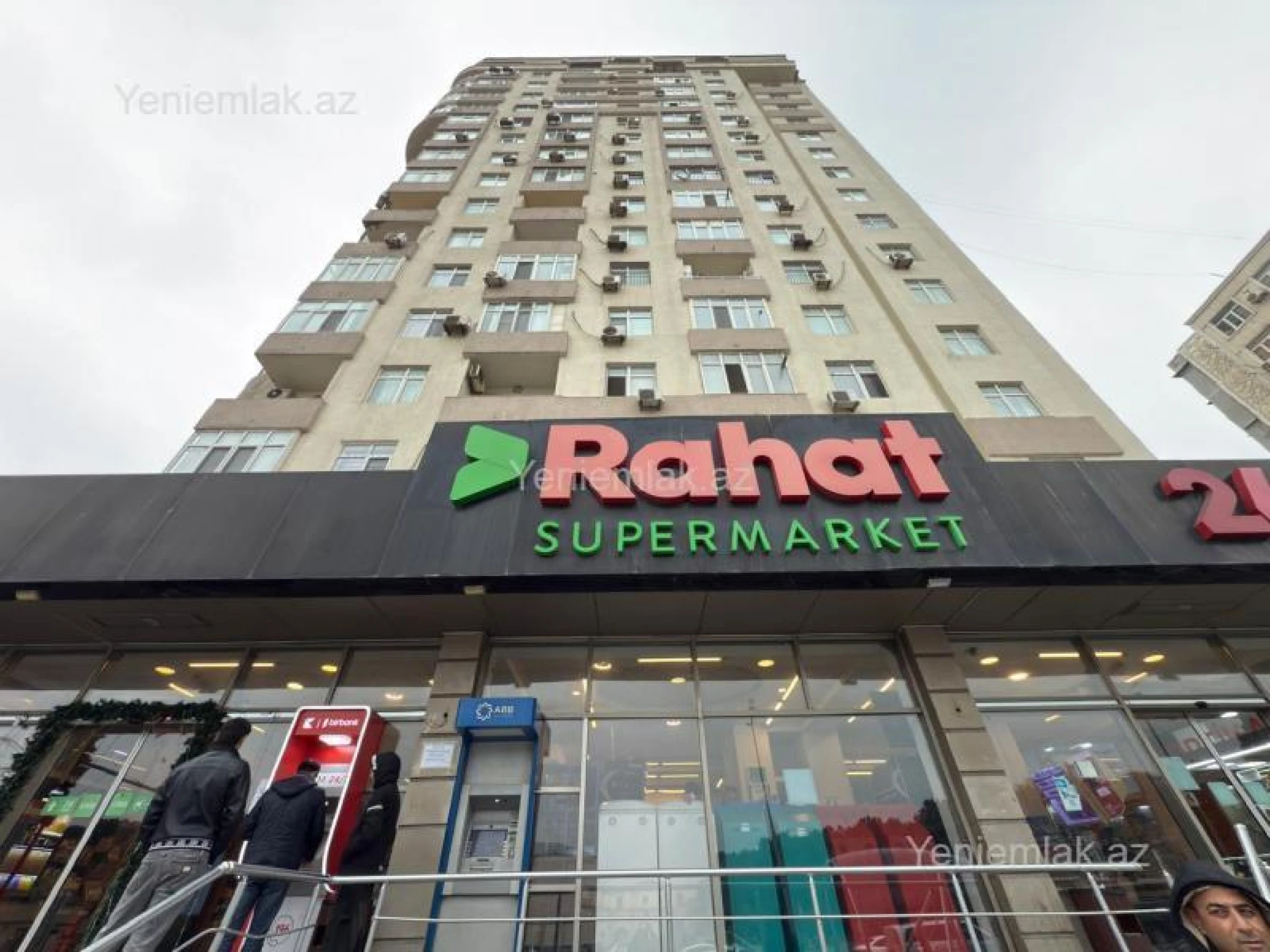 Satılır 3 otaqlı yeni tikili 138 m²