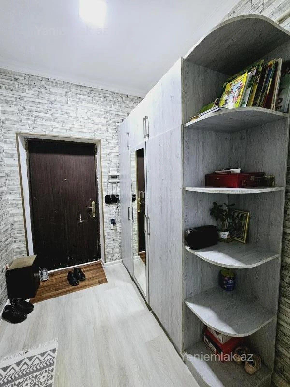 Satılır 2 otaqlı yeni tikili 61 m²