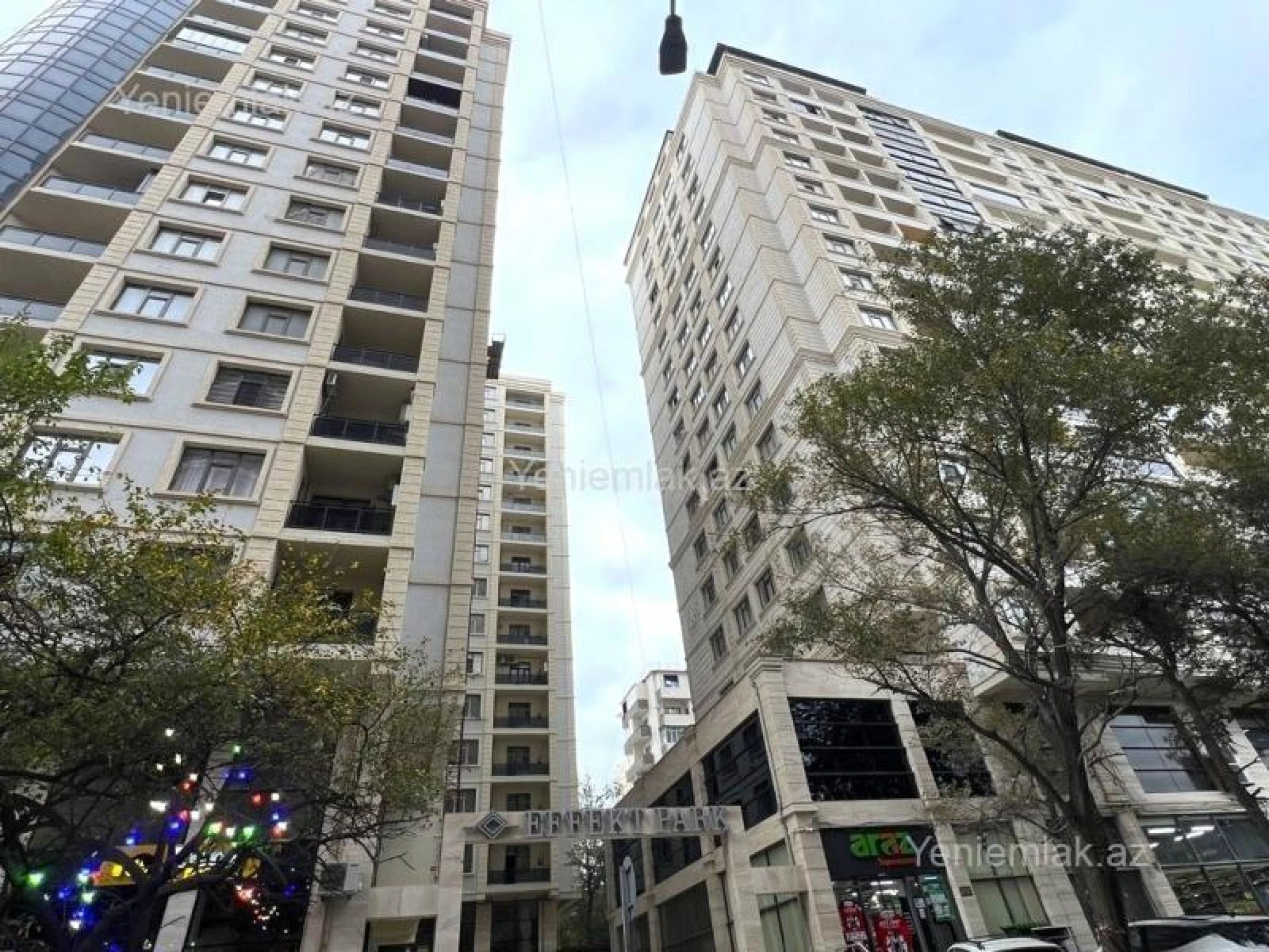 Satılır 4 otaqlı yeni tikili 210 m²