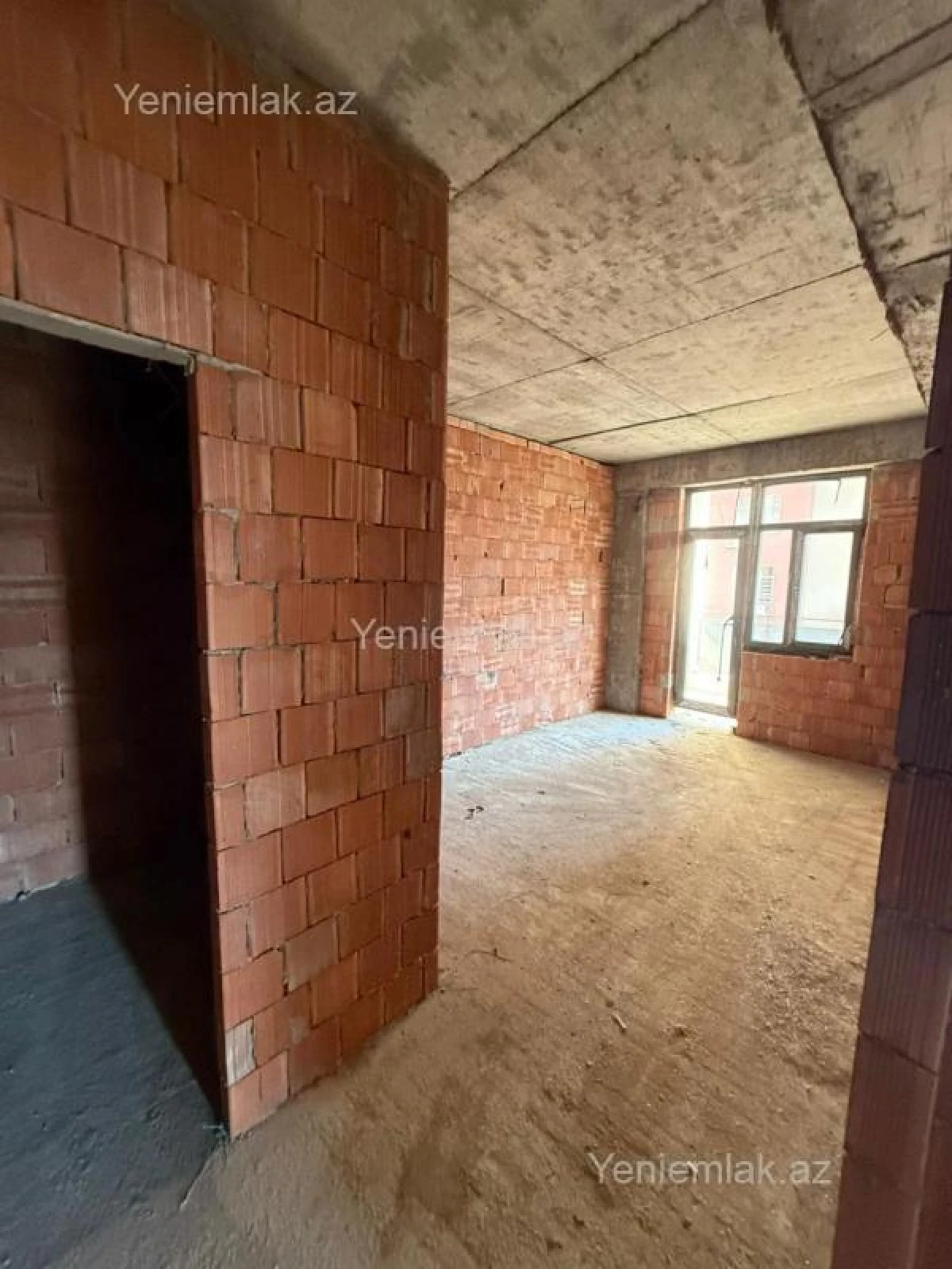 Satılır 4 otaqlı yeni tikili 210 m²