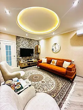 Satılır 4 otaqlı köhnə tikili 100 m²