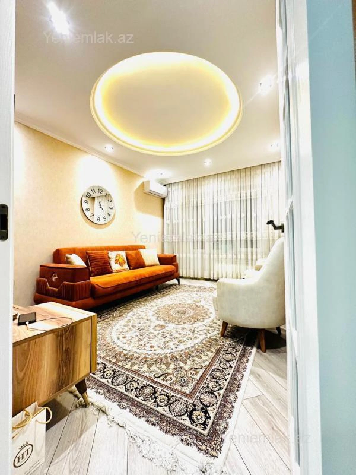 Satılır 4 otaqlı köhnə tikili 100 m²