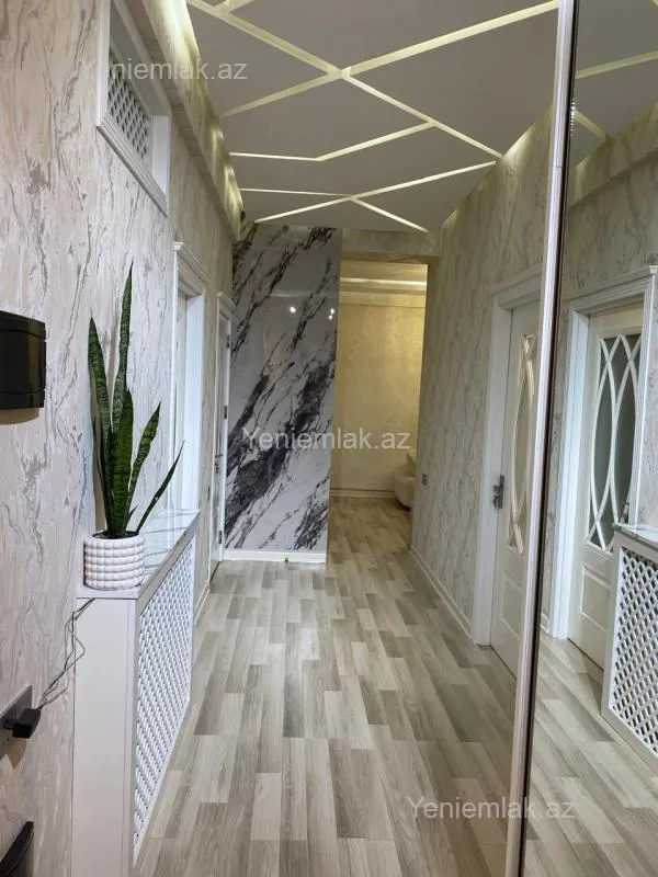 Satılır 3 otaqlı yeni tikili 88 m²