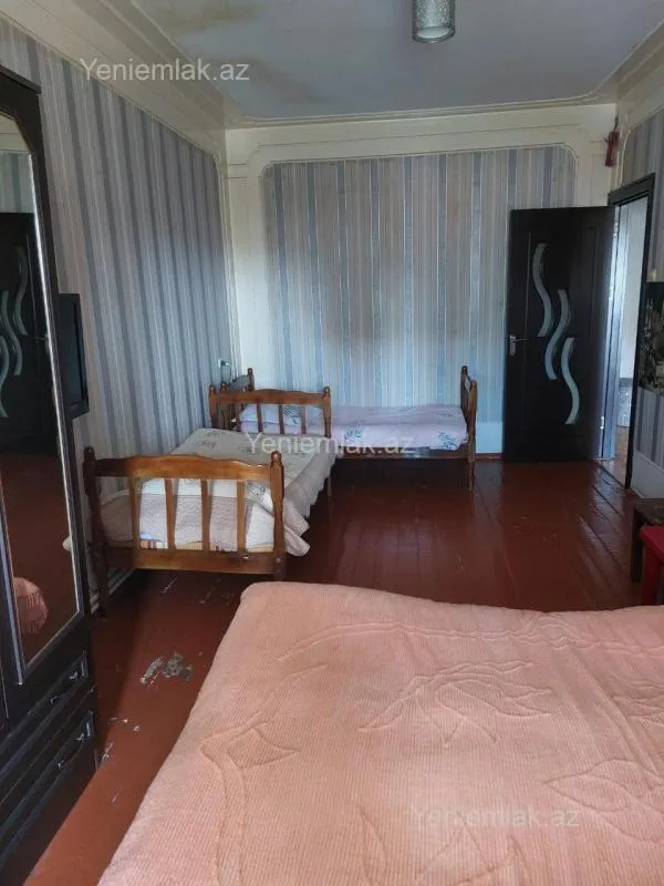 Satılır 3 otaqlı köhnə tikili 75 m²