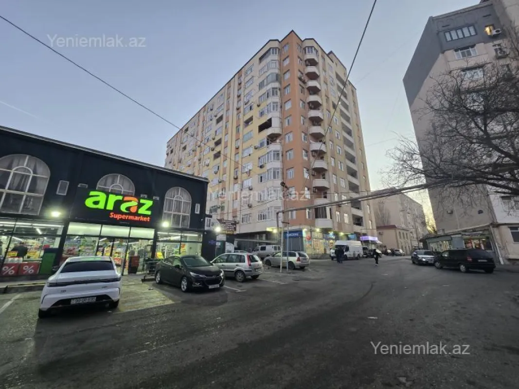 Satılır 3 otaqlı yeni tikili 125 m²