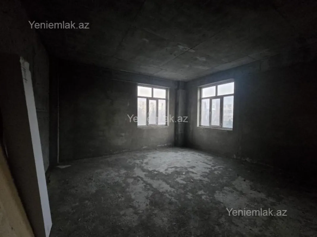 Satılır 3 otaqlı yeni tikili 125 m²