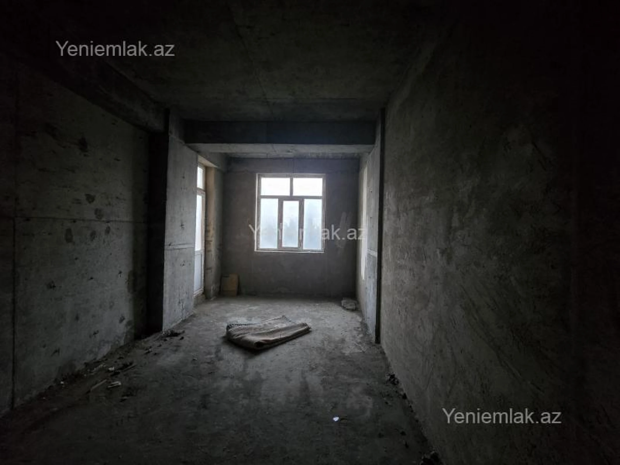 Satılır 3 otaqlı yeni tikili 125 m²