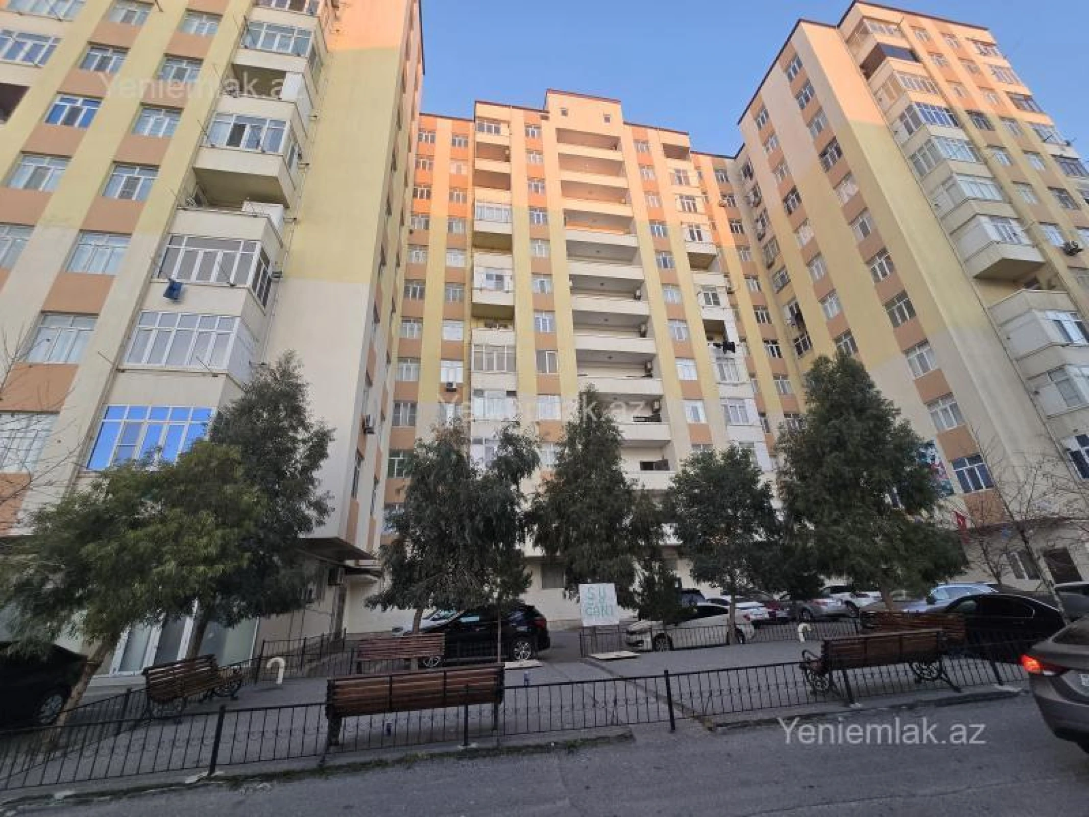 Satılır 3 otaqlı yeni tikili 125 m²