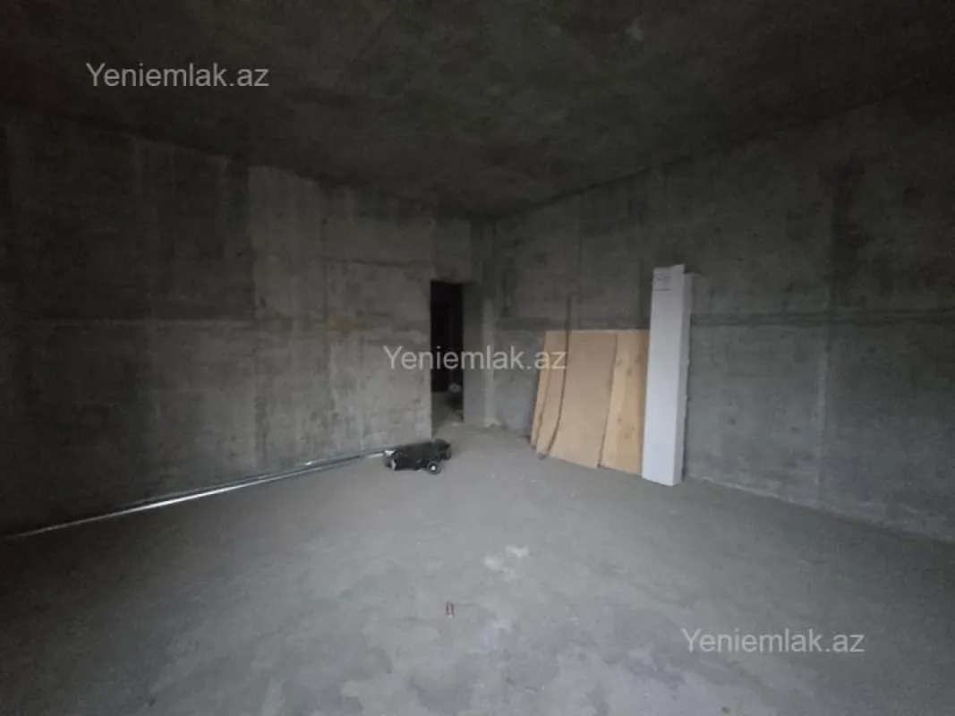 Satılır 3 otaqlı yeni tikili 125 m²