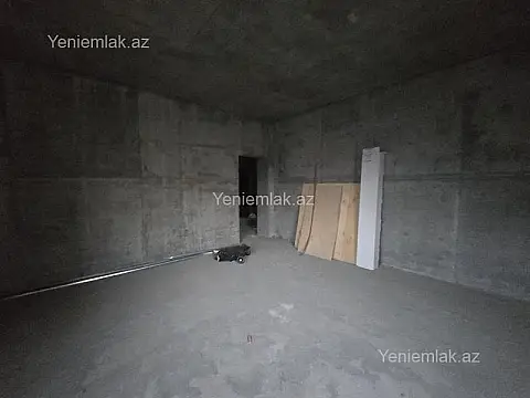 Satılır 3 otaqlı yeni tikili 125 m²