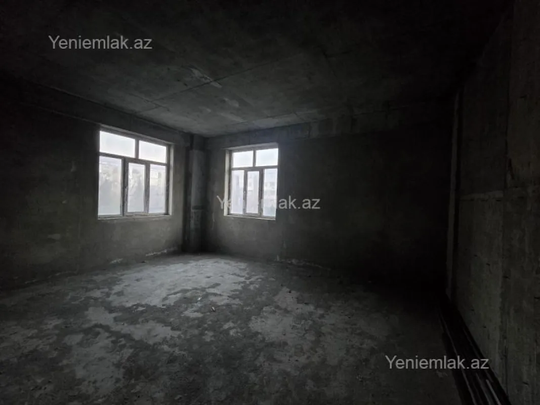 Satılır 3 otaqlı yeni tikili 125 m²