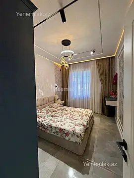 Satılır 6 otaqlı həyət evi 300 m²