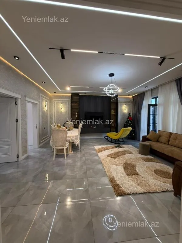 Satılır 6 otaqlı həyət evi 300 m²