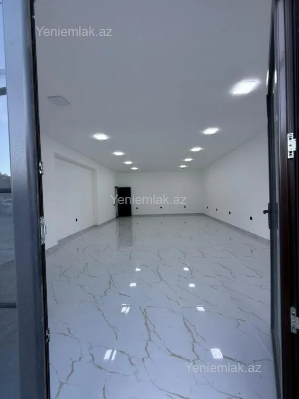 Satılır 6 otaqlı həyət evi 300 m²
