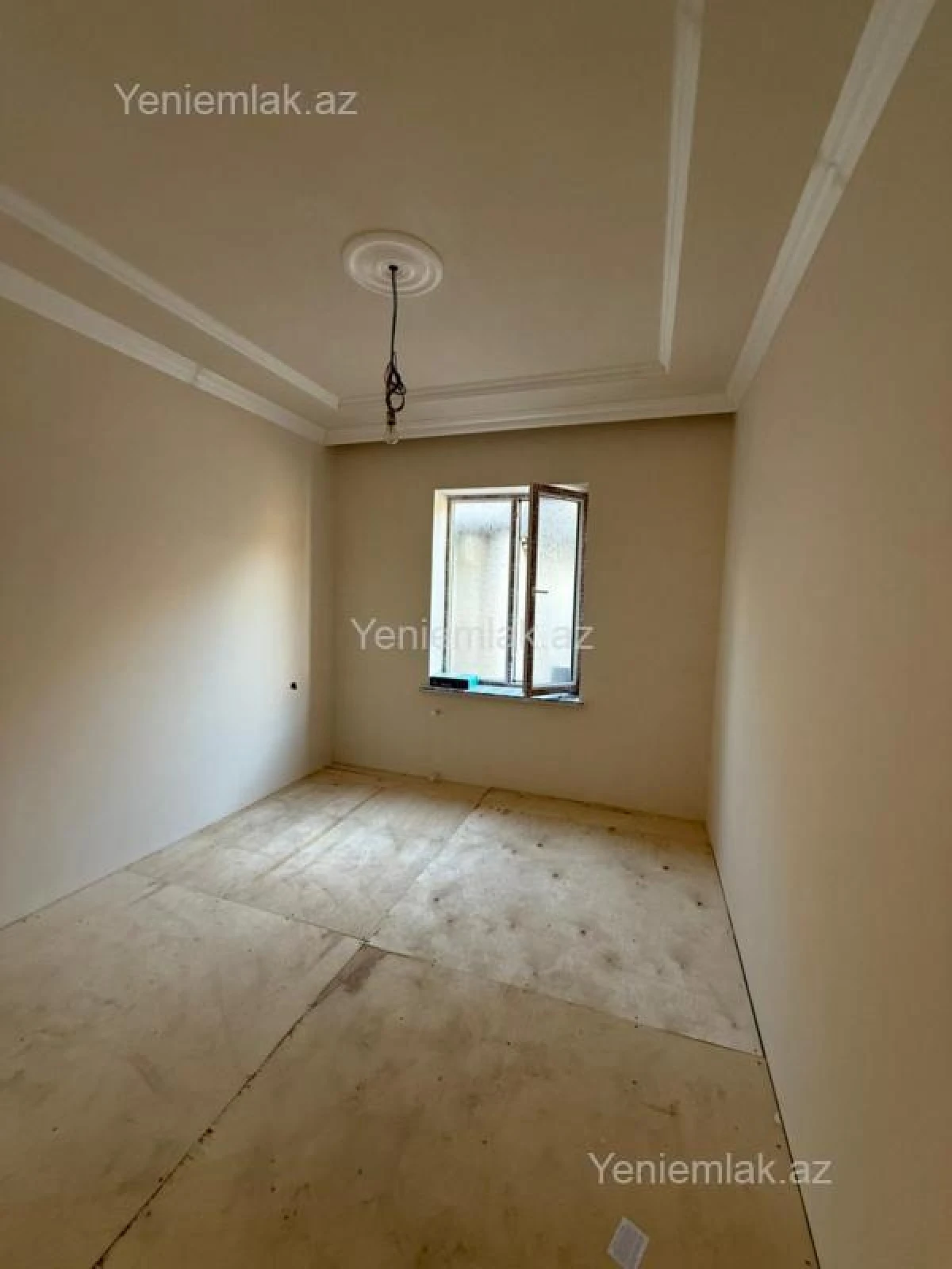 Satılır 6 otaqlı həyət evi 150 m²