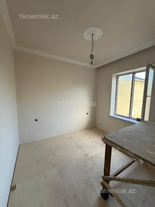 Satılır 6 otaqlı həyət evi 150 m²
