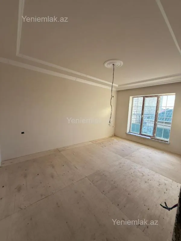 Satılır 6 otaqlı həyət evi 150 m²