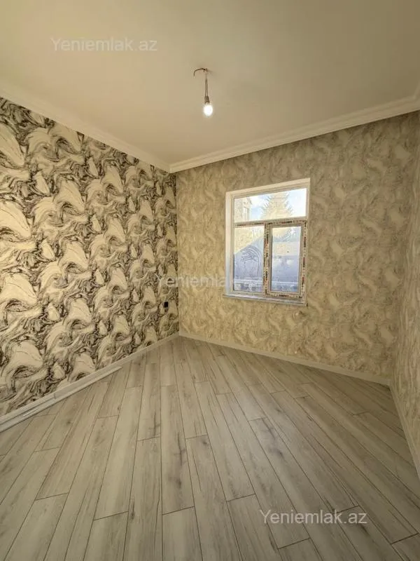 Satılır 5 otaqlı həyət evi 160 m²