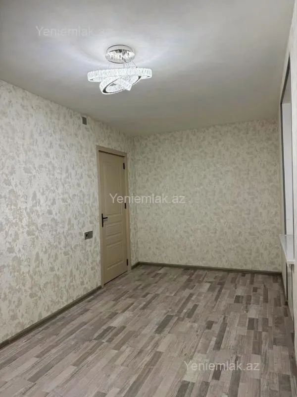 Satılır 2 otaqlı köhnə tikili 60 m²
