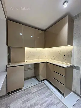 Satılır 2 otaqlı köhnə tikili 60 m²